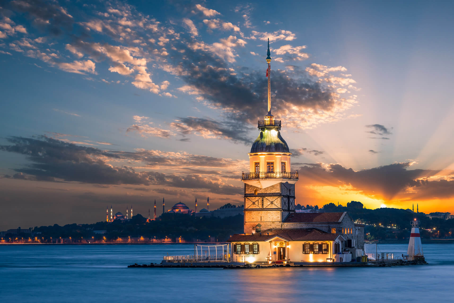 Turm-früher Abend Istanbul der Maids